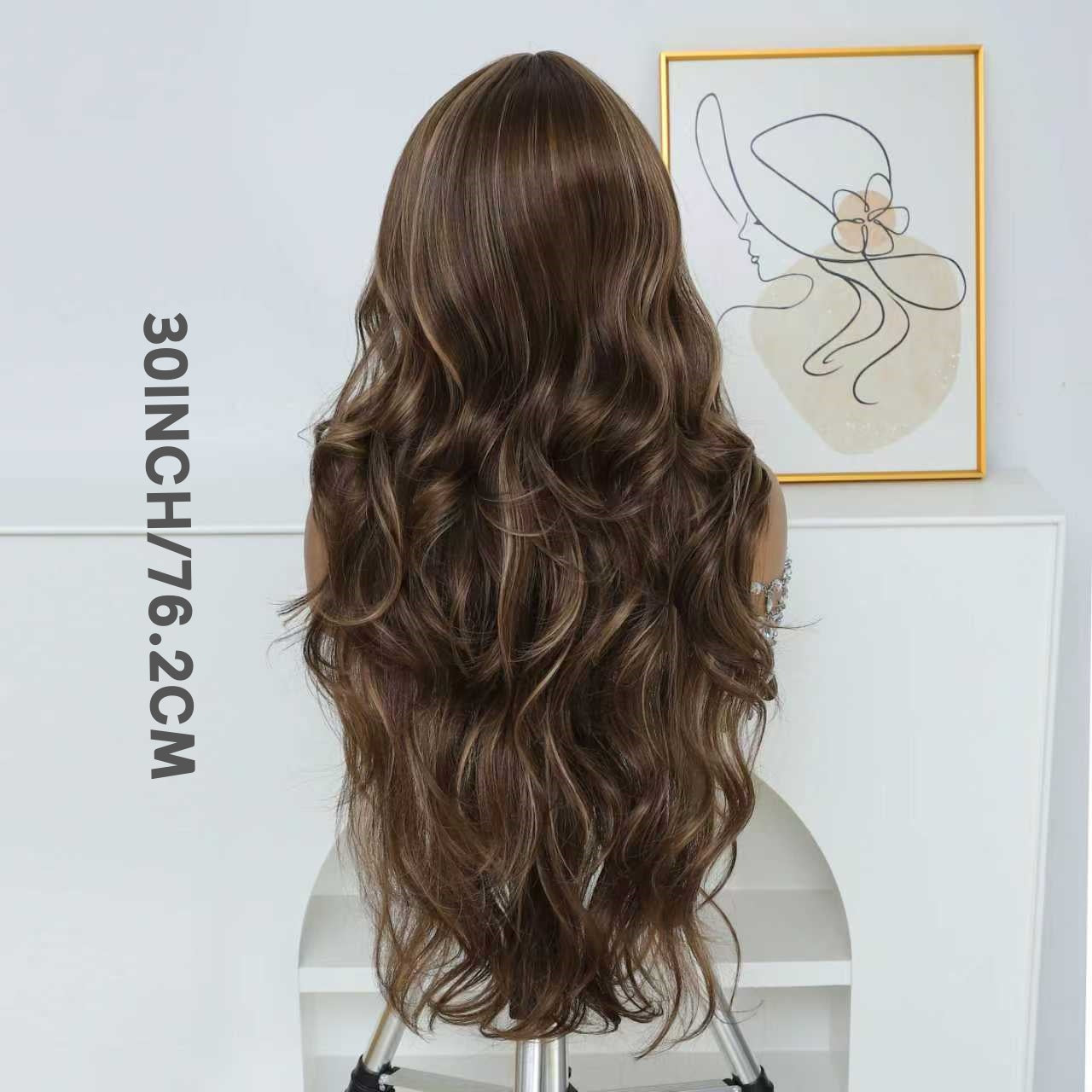 30 Inch Ladies Elegant Gradient Brown Wig Long Wavy Curly Hair Wigs with Bangs for Women Synthetic Fiber Hair Replacement Wigs for Daily Party Use Suitable for Traveling, Party Gathering, Easter, Mother's Day And Christmas Gift And So On, Travel Hair